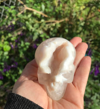 Load image into Gallery viewer, Agate Geode Skull