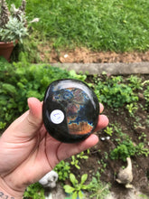 Load image into Gallery viewer, Labradorite Palmstone