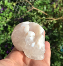 Load image into Gallery viewer, Agate Geode Skull