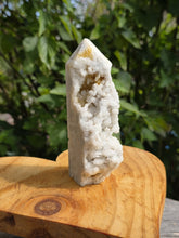 Load image into Gallery viewer, Druzy Quartz Raw Tower #4