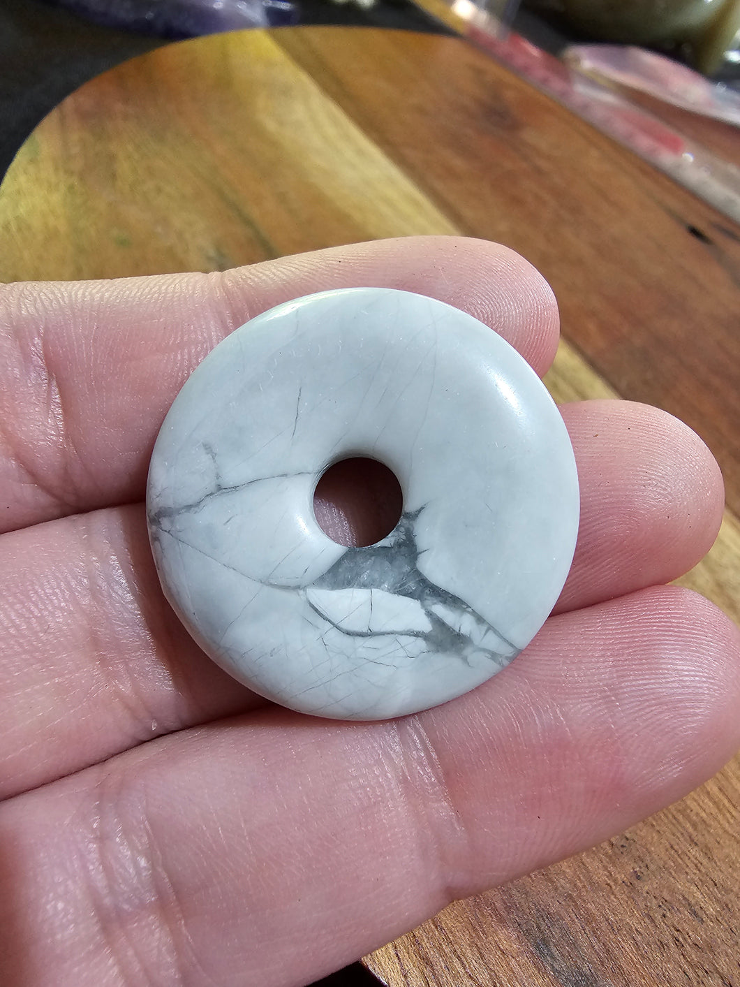 Howlite Donut