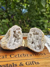Load image into Gallery viewer, White Quartz Hinged Geode Pair