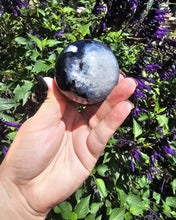 Load image into Gallery viewer, Black Sardonyx Sphere