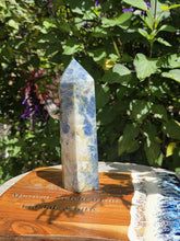 Load image into Gallery viewer, Blue Kyanite Tower