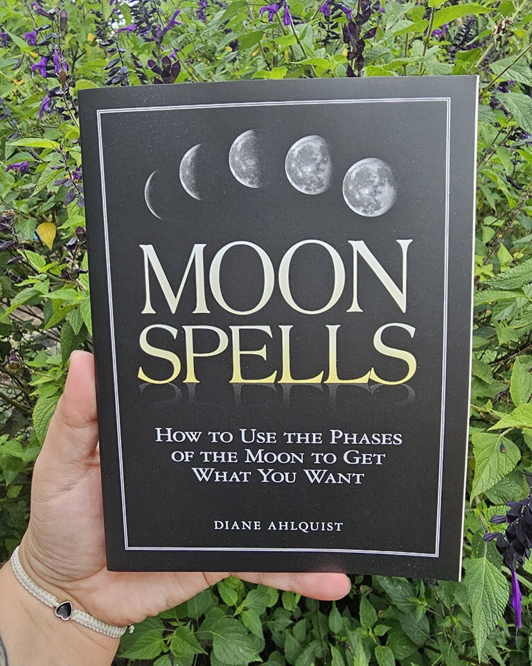 Moon Spells - Diane Ahloquist