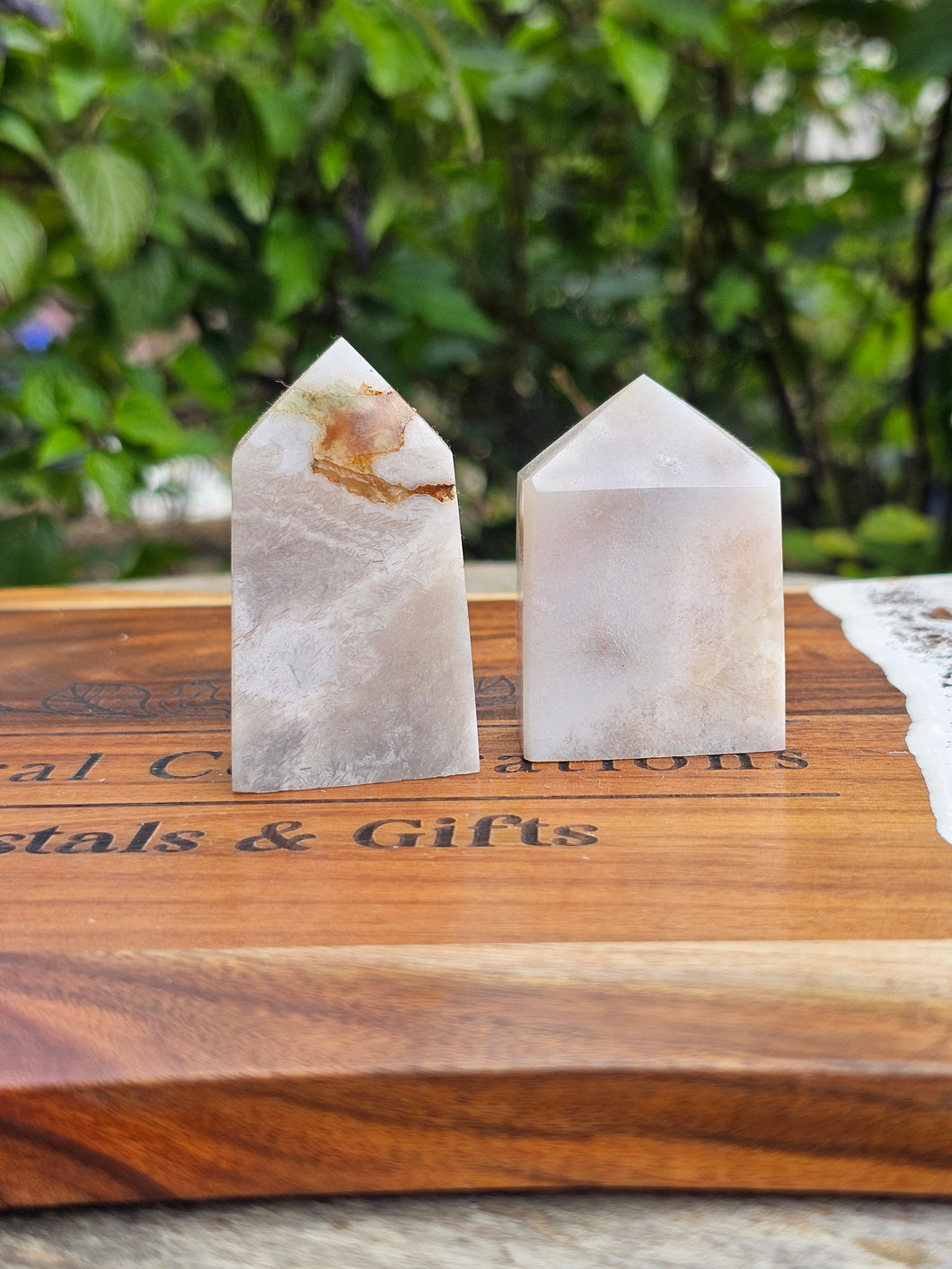 Flower Agate Point