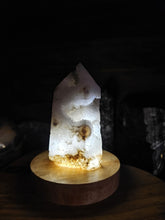 Load image into Gallery viewer, Clear Quartz Cluster Point