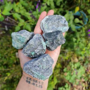 Raw Emerald Chunks