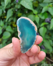 Load image into Gallery viewer, Dyed Agate Slices