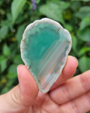 Load image into Gallery viewer, Dyed Agate Slices