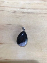 Load image into Gallery viewer, Black Sardonyx Agate pendant -Tear Drop