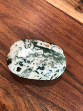 Load image into Gallery viewer, Tree Agate Palmstone